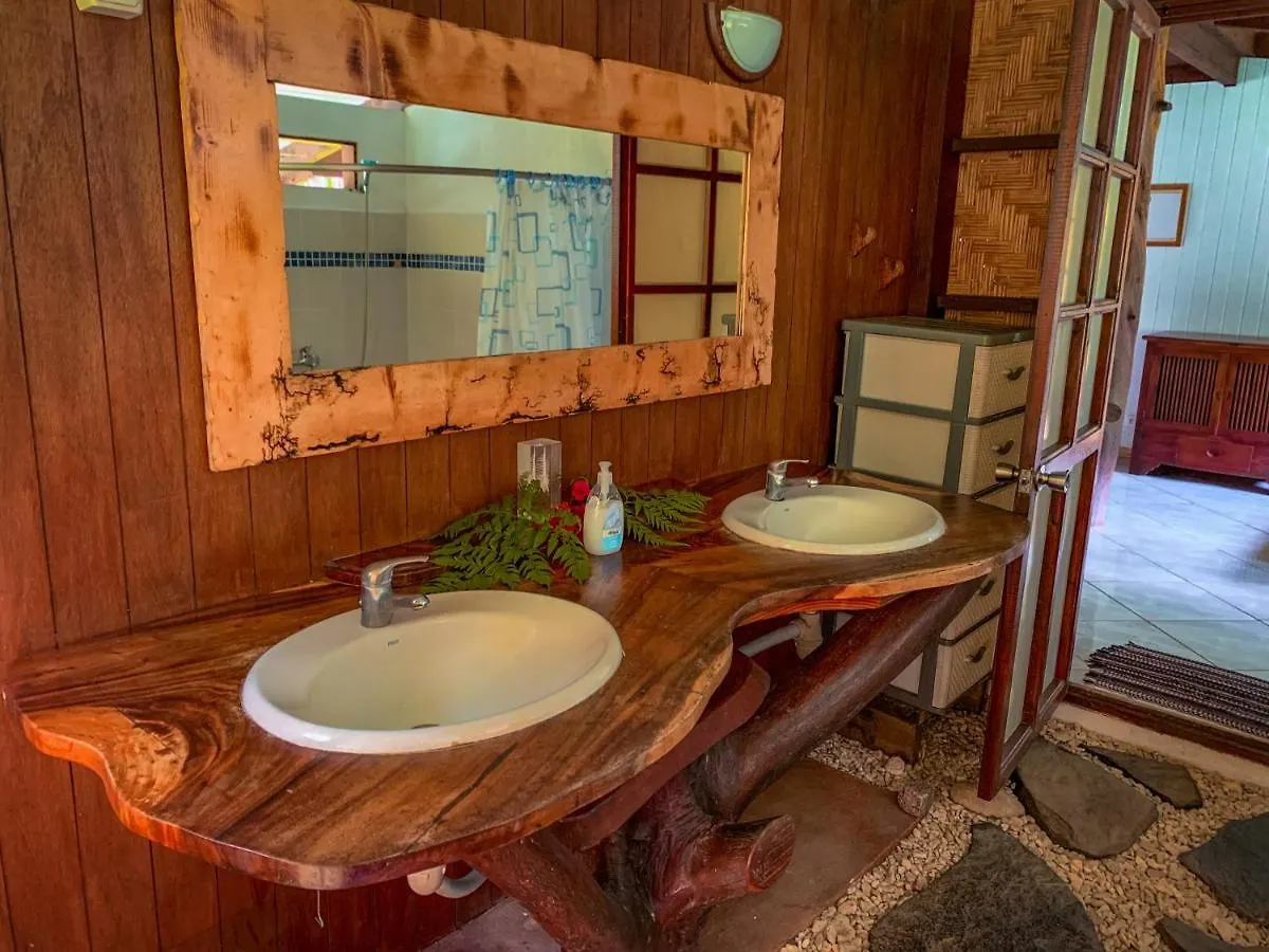 Gæstehus Te Fare Manulani Hotel Uturoa