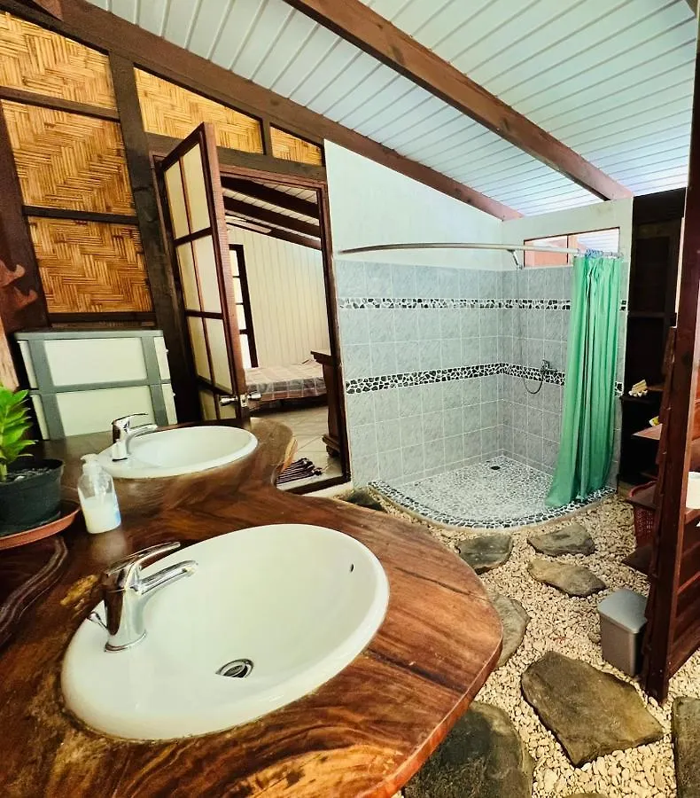 Te Fare Manulani Hotel Uturoa 0*,